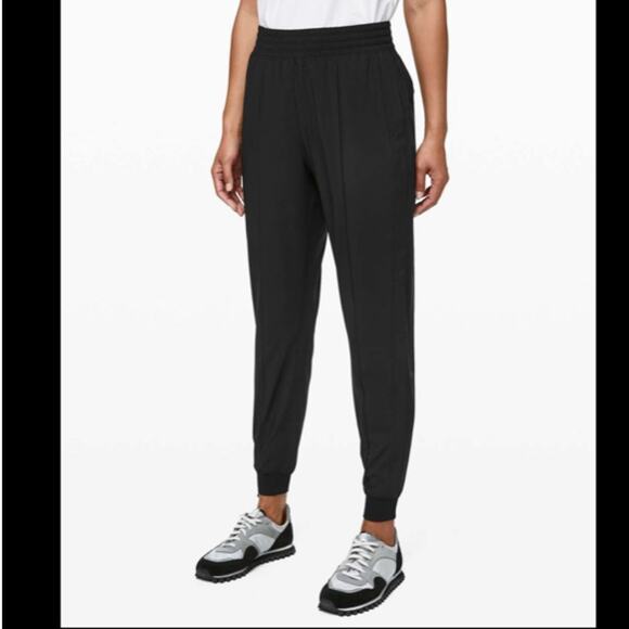 NWT Lululemon Black Wanderer Joggers - Picture 1 of 6
